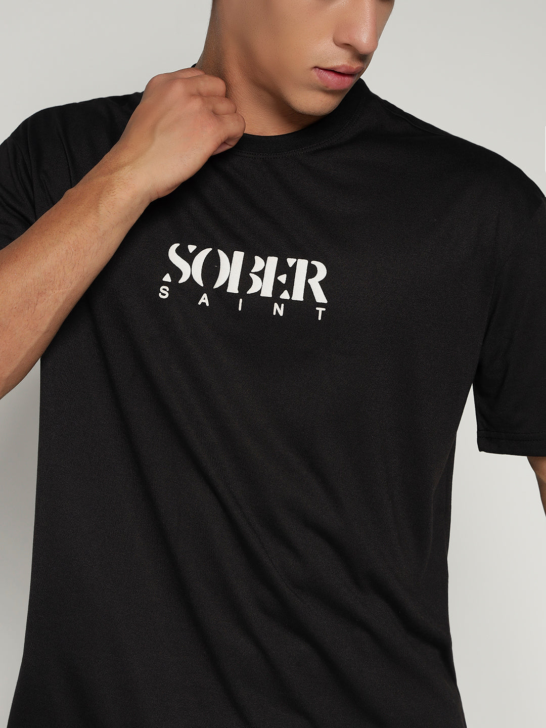 BLACK Oversized Graphic T-Shirt with Angel Wing Back Print – Sober Saint