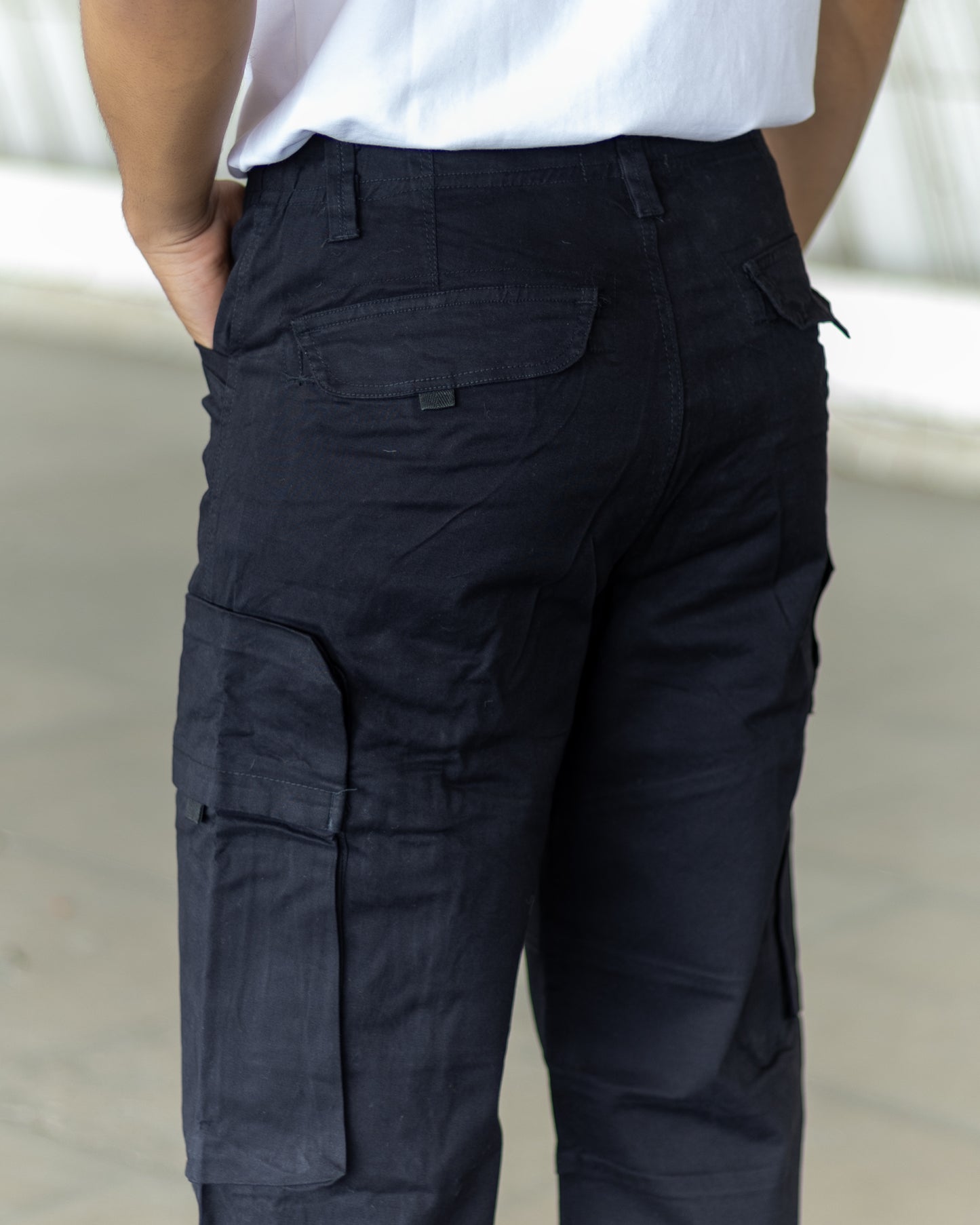 Men’s Loose Fit Cargo Pants – Black